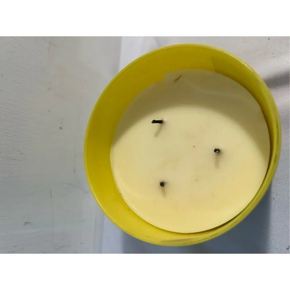Bath Body‎ Sun Kissed Coconut Candle used - Picture 4 of 4